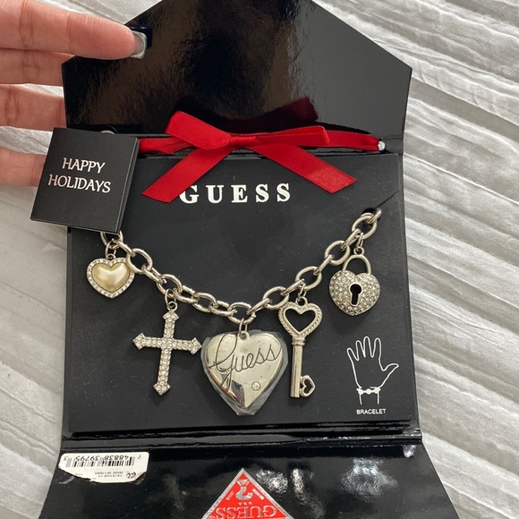Guess Bracelet - Picture 1 of 5